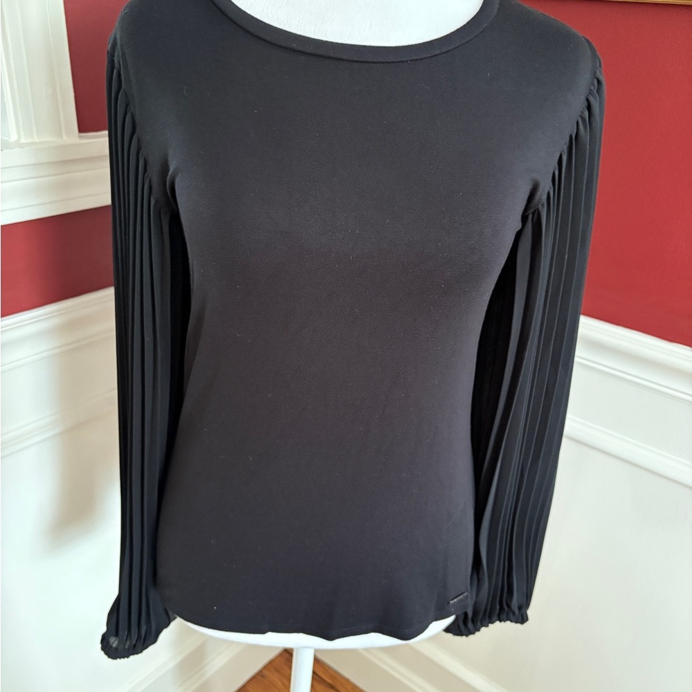 Tahari Black Long Sleeve Women's Top